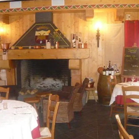 Chamois D'or Szálloda 3*