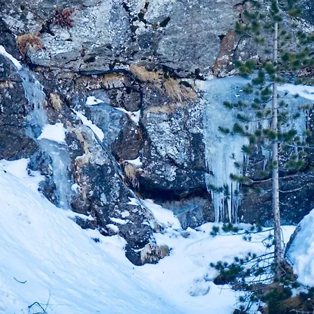 Chamois D'or Szálloda 3*